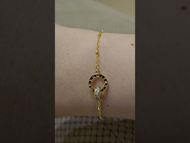 اسوارة باندورا ذهبية فخمة وانيقة