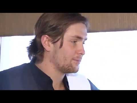 4 de abril Napolis Cafe com os Senators Vídeo NHL VideoCenter Ottawa Senators