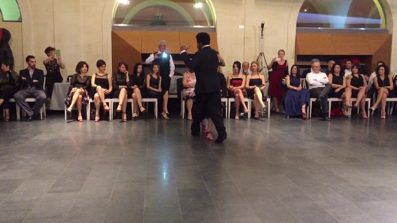 Yailet Suarez e Julio Alvarez. Tango 2.Cuatro palabras (Juan D'rienzo)