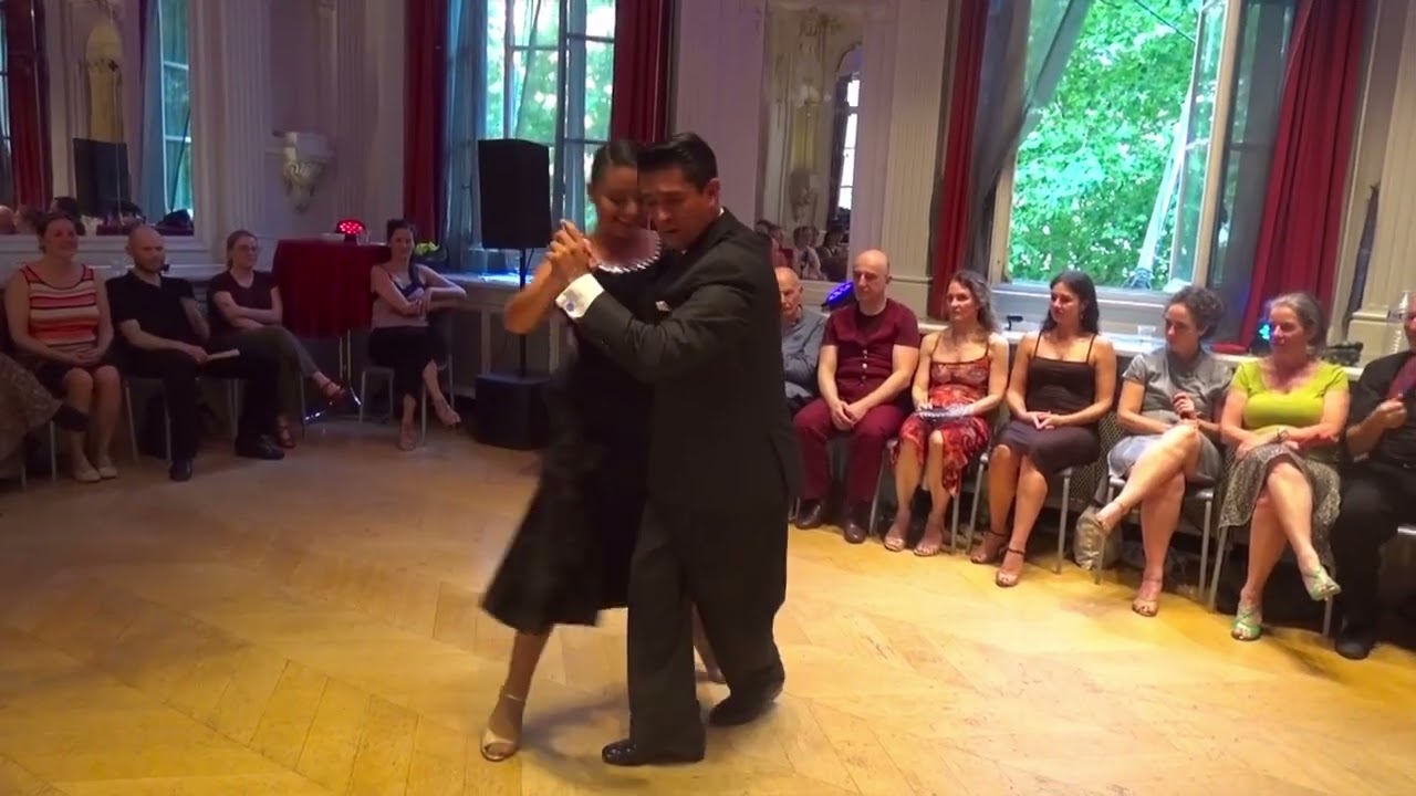 Alexa Yepes & Edwin Espinosa: "A una mujer" @ De Markten Brussel