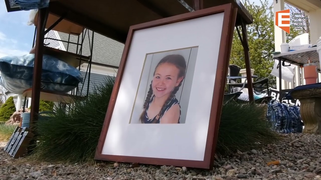 Love For Linley Lindigo Tie-Dying at Auntie Zaza's Yarn Shop 4/27/24