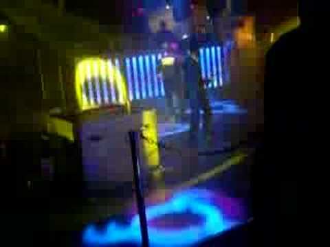 maurice nou a fai peur au queen