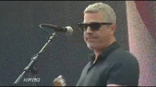 Bad Religion, Live in KROQ 2011 (with 3 Guitars on Stage)