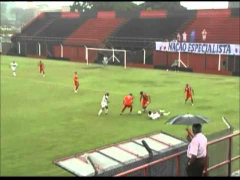 Melhores momentos do zagueiro Diego Araújo.