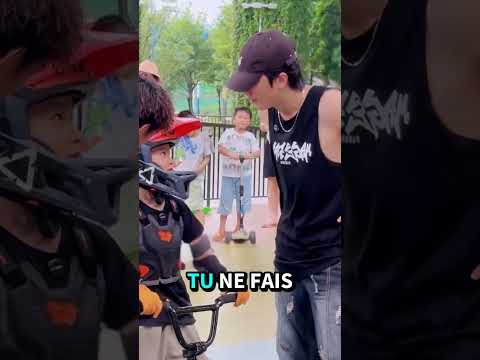 Le petit garçon défie les pros en BMX... et ça finit de manière incroyable ! 🚲🔥#Shorts #BMX #Exploit