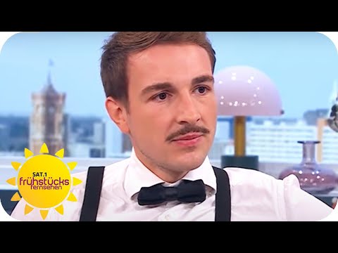 Luxury cabins! These amazing houses are being sold by Mr. Unreal Estate | SAT.1 Breakfast Television