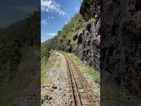 Entre Carrancas e Itumirim em Minas Gerais. Imagem de @henrique_lane #BrasilFerroviário