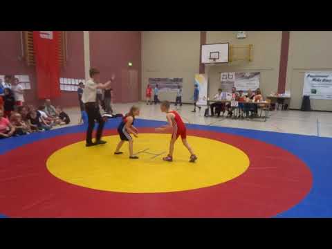 Max Talaska (RV Lübtheen) - Phine Müller (SV Halle) E-Jugend 25kg 8U Wrestling 56 lbs 28.05.2016