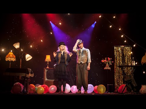 Curiosities – Don't Panic! (Kuriositeter) Streamad magishow Malin Nilsson & Charlie Caper, 3/4 2021