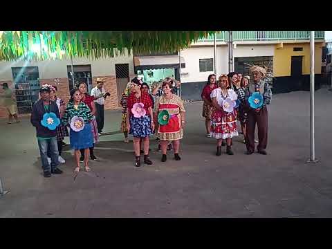 Festas juninas fronteira dos vales nos  bastidores 