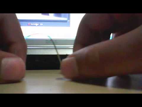 How to make a simple and easy ipod touch,iphone3gs or thin mobile phone stand using a paperclip