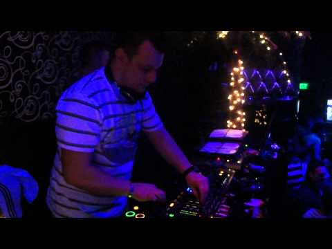 Dj Zet Live @ Club Equinox (Drobeta Turnu Severin 07.01.2012)