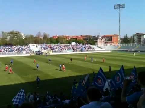 La festa biancoblu...NOVARA IN SERIE B!!!