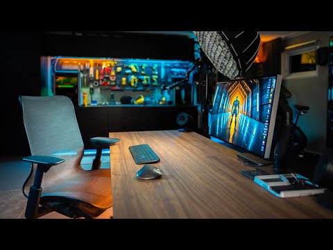 The Ultimate Creator Desk Setup (2025)