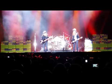 ZZ TOP La grange + Tush (encore) LIVE at Ramblin' Man Fair 2017