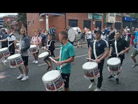 Ulster First Flute Band - UFFB - HISTORY MAN