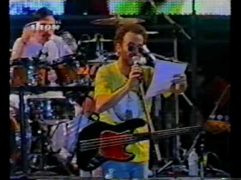 Titãs - O Mundo é bão Sebastião, ao vivo no Festival de Verão