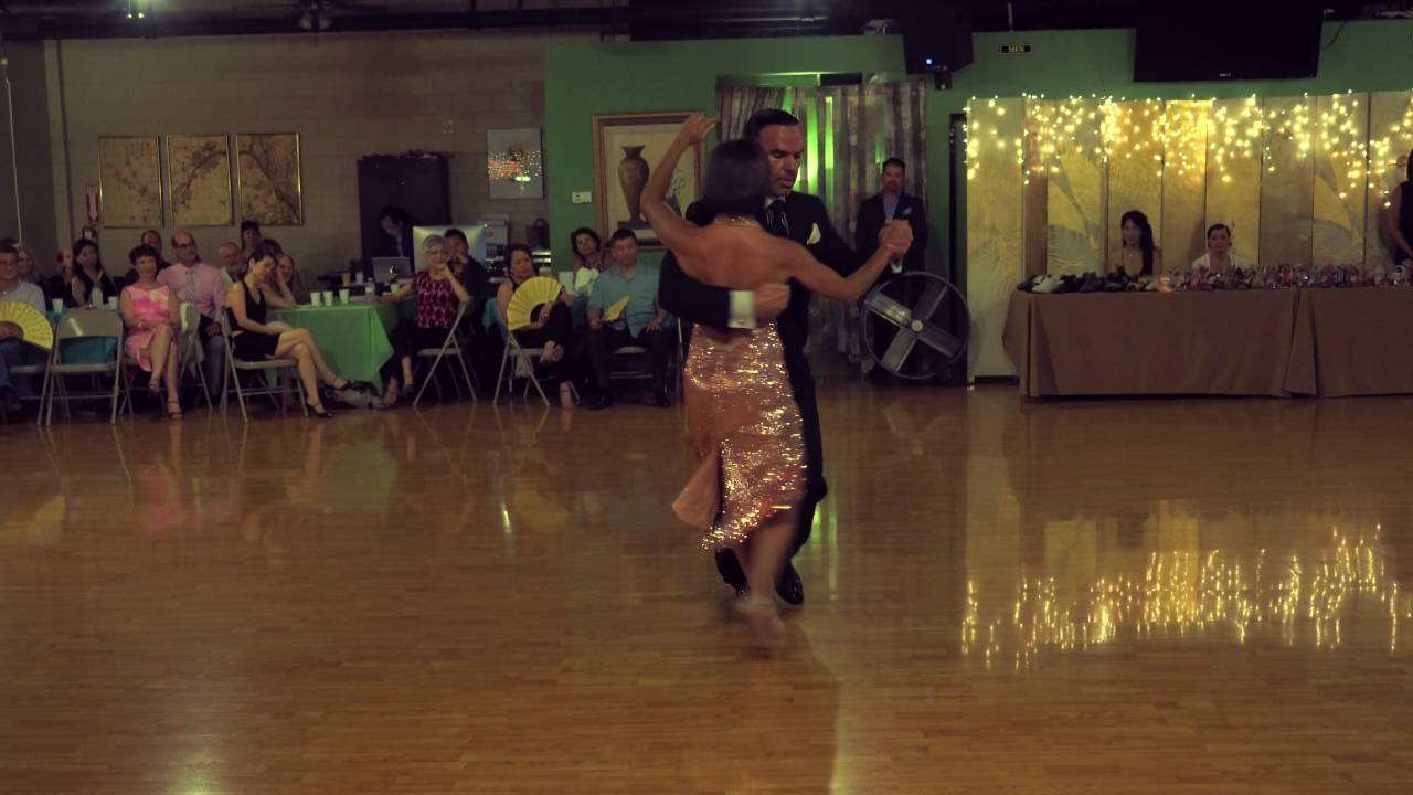 Junior Cervila & Guadalupe Garcia | Bien Porteña