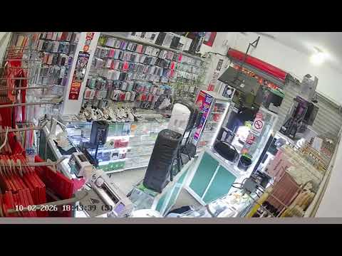  Guayas Delincuentes asaltaron un local de celulares en pleno centro de Naranjal.
