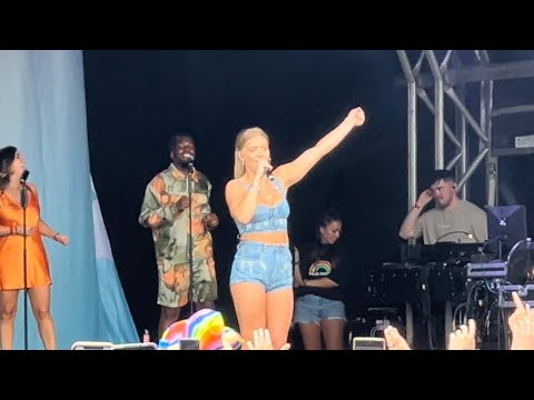 Splendour 2022 Becky Hill.