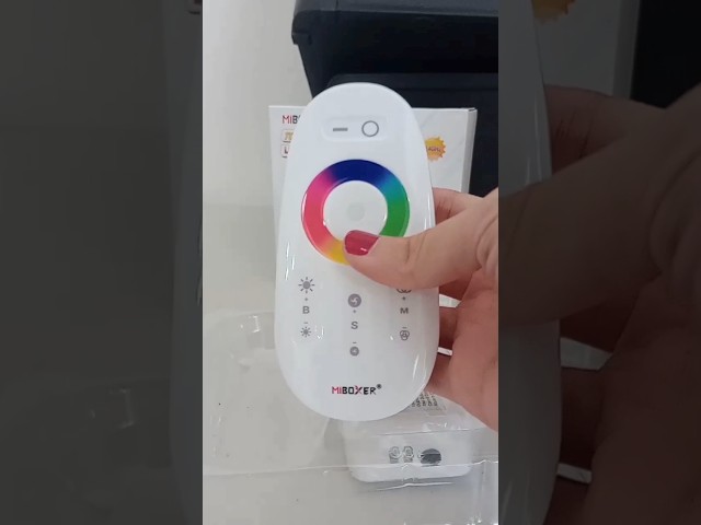Vídeo relacionado con LIGHTEU®, Control Remoto LED 2.4GHz y Controlador RF para Tiras LED RGBW (RGB+Blanco), Milight Miboxer fut027