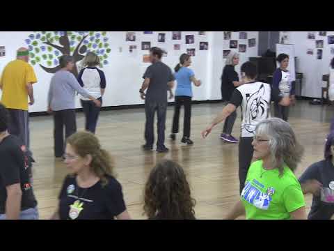 C Kama Yafim, Mitch Ginsburg dance