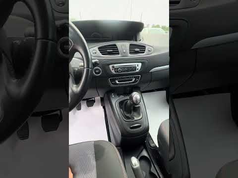 фото renault grand scenic iii 0