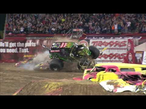 Monster Jam - Grave Digger Freestyle in Orlando, FL - Jan 26, 2013