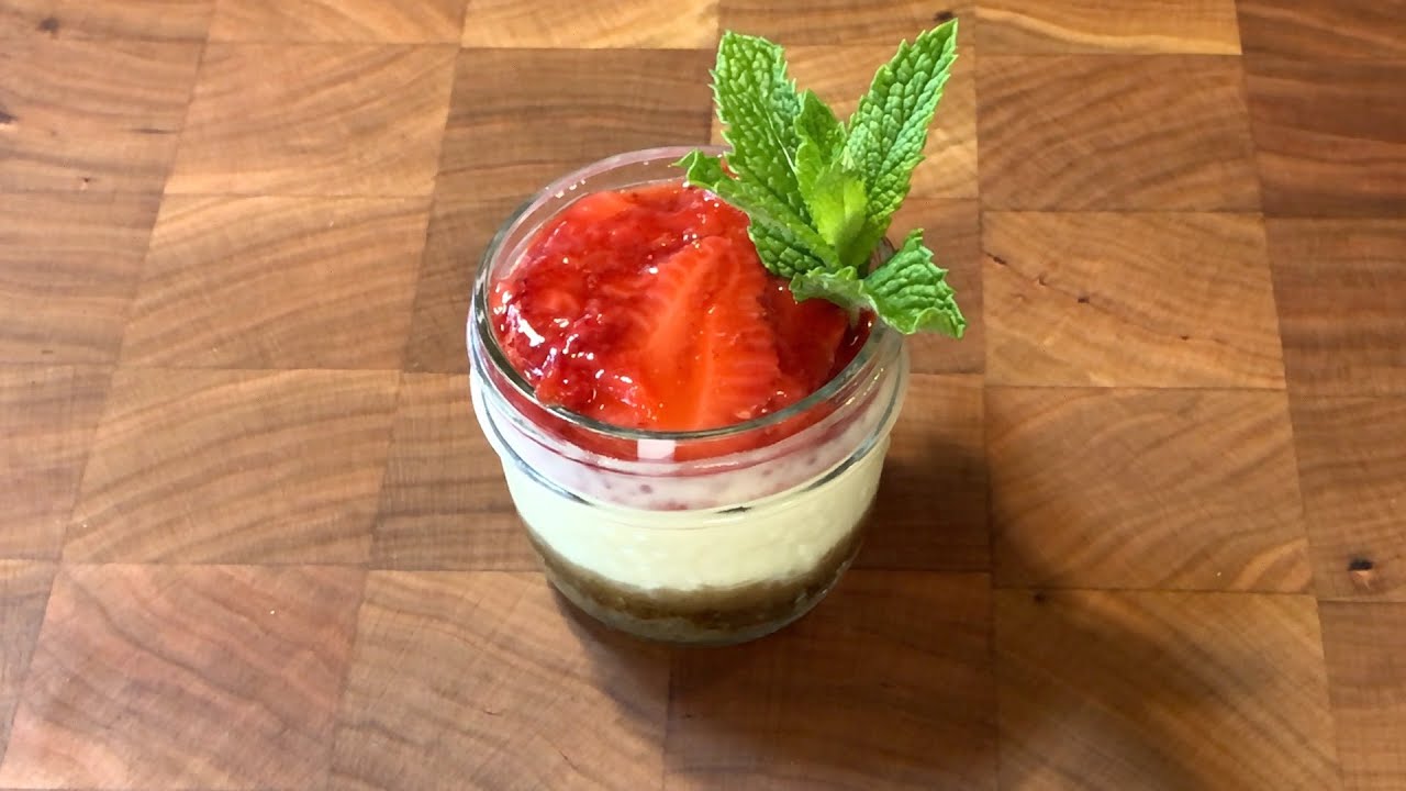 New York Cheese Cake Sous Vide & Strawberry Compote