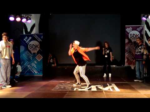 SDK Romania 2014 Crew Battle Semi-Final - Frontline vs Halifix