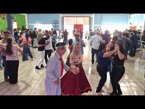 Olha a dança nos idosos de Honório Serpa no Paraná(com marcos e margarida)