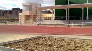 preview picture of video 'Pista de Atletismo 300m CDM La Granja'