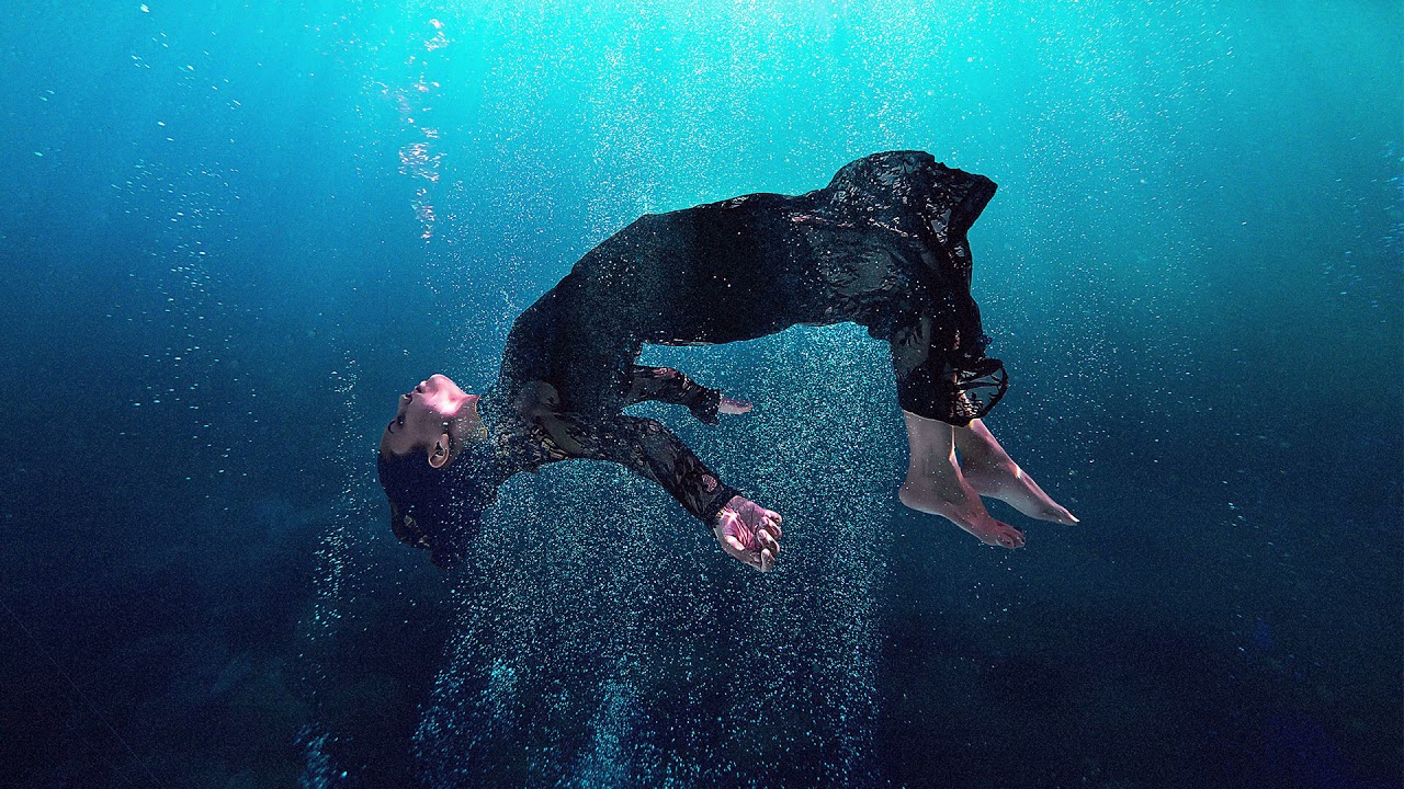 Monika & Akuratyde - Burnout