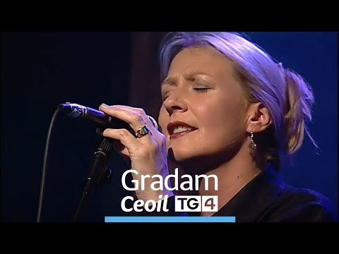 Altan - Tá Mé 'Mo Shuí | Gradam Ceoil TG4 1999 | TG4