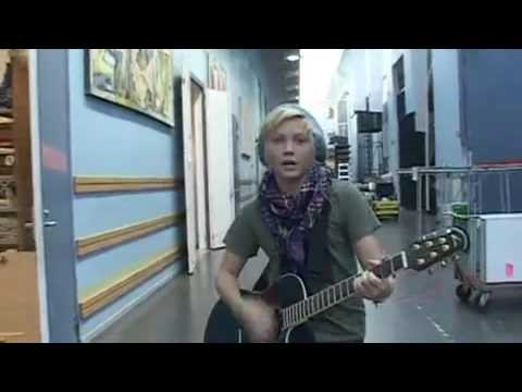 Lilla Melodifestivalen 2009 Finalveckan: Ulriks tolkning av Filips låt | SVT Play