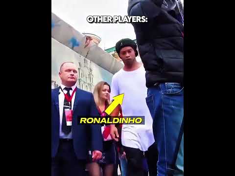 Other player with robot+Ronaldo