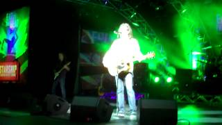 Starship Starring Mickey Thomas - Phil Bennett - Find Your Way Back - Epcot 10/7/12 by Jack B