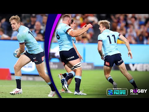 18 year-old Max Jorgensen scores a double in Super Rugby debut