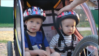preview picture of video 'Велоприцеп для перевозки 2-ух детей ELTRECO VIC-1302'