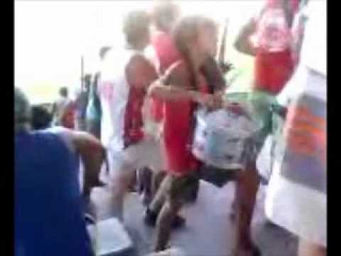 Torcida protesta contra humilhação