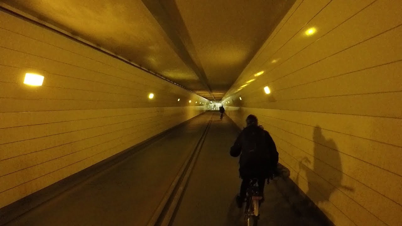 Nachtafsluiting Maastunnel thumbnail