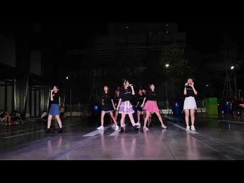 The Glass Girls @ Siam Walking Street - Siam 【4K 60FPS】