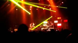 Blof - Spijt heb je morgen maar (Live bij de Poiesz Klantenparty 2014)