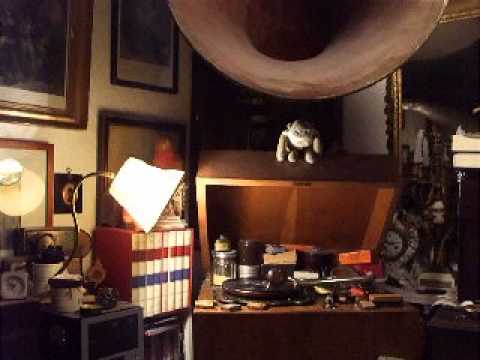 "My 'Varsity Girl - I'll Cling to You" Played by Tex Brewster's Orchestra  Duophone D 4043