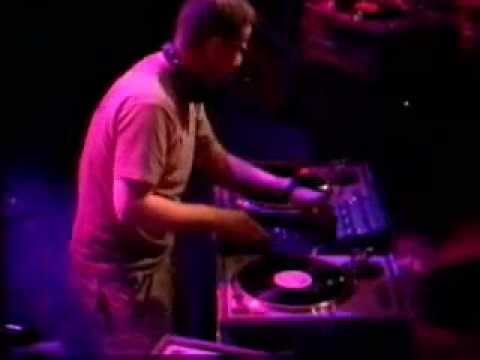 DJ Food aka Strictly Kev - DJ-Set On 4 Turntables '2000