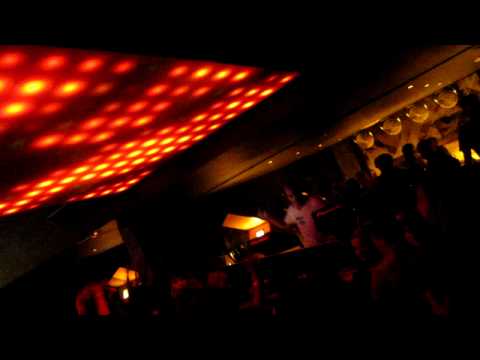 Dennis Ferrer Sept.24th 2010 Krush club (02)