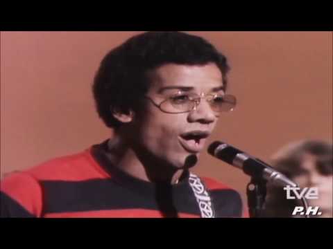 Jorge Ben Jor - Por Causa de Você, Menina / Chove Chuva / Mas que nada - TV Espanhola