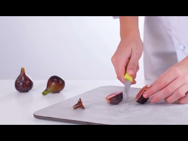Vídeo relacionado con Arcos Set Cuchillos Mondadores. 3 Piezas Acero Inoxidable. Cuchillos Cocina Peladores Multicolor para Pelar Frutas y Verduras. Mango Ergonómico Polipropileno. Serie Nova. Naranja, Amarillo y Azul.