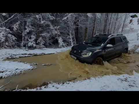 Dacia Duster vs Lada Niva vs Suzuki Jimny Deep Mud Offroad