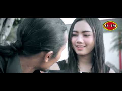 Rosynta Dewi Feat. Arya Satria - Ojo Cilik Atimu | Dangdut (Official Music Video)